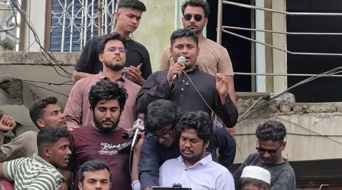 বর্তমান সরকার বিচার বিভাগের স্বাধীনতা ক্ষুণ্ন করেছে : হাসনাত